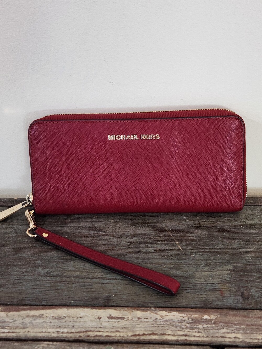 Michael Kors Jet Set Saffiano Leather Zip-Around Wristlet Wallet Berry/Burgundy